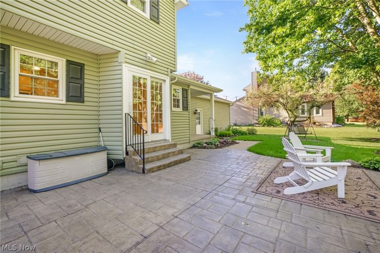 1112 Ledgebrook Drive, Tallmadge, OH - Photo 4