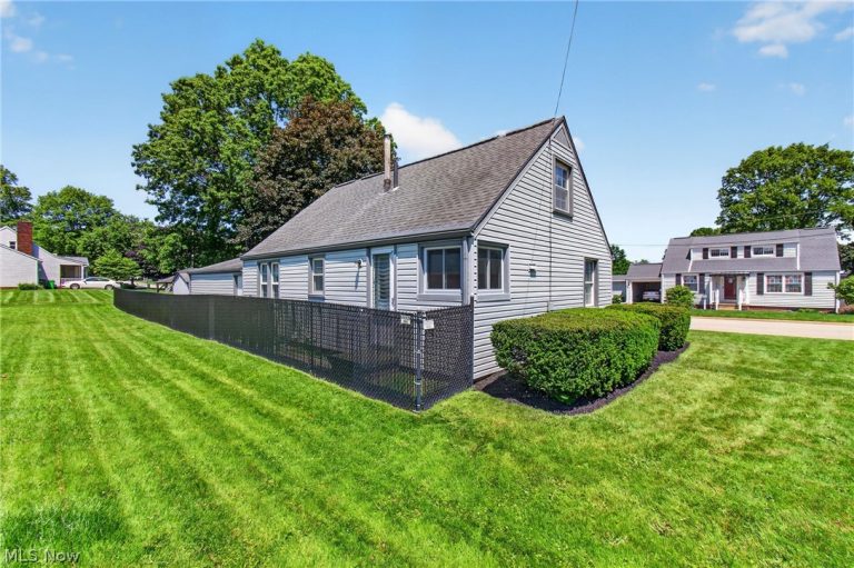 1201 Portage Street, North Canton, OH - Photo 4