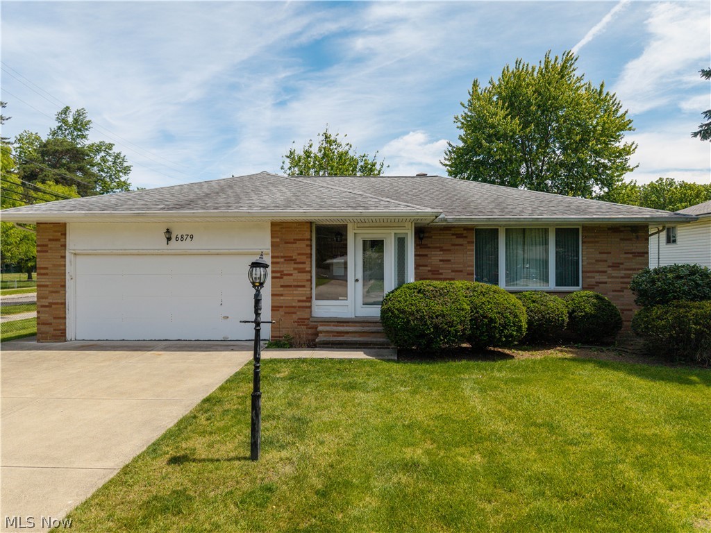 6879 Middlebrook Boulevard, Middleburg Heights, OH