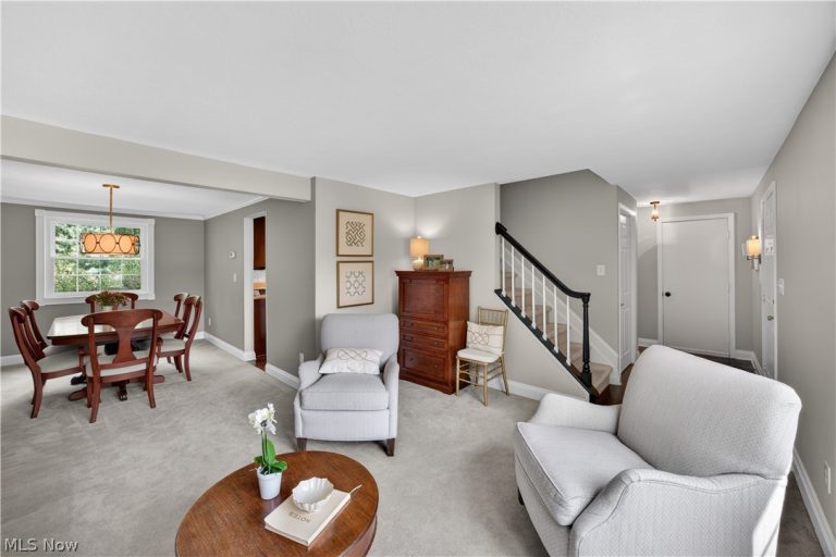 5640 Gibson Court, Hudson, OH - Photo 4