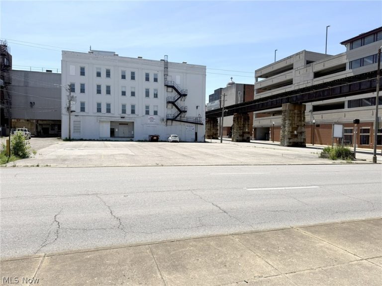 600-602 Juliana Street, Parkersburg, WV - Photo 3