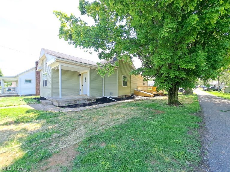 12120 Ellsworth Street, Buffalo, OH - Photo 8