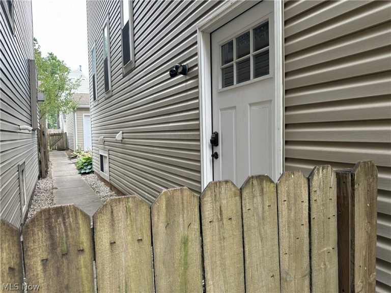 2188 6th Street #DOWN, Cleveland, OH - Photo 4