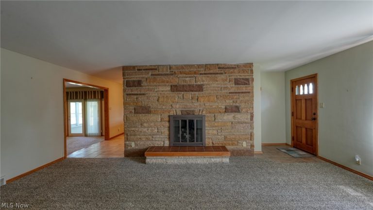 3955 Frazeysburg Road, Zanesville, OH - Photo 5