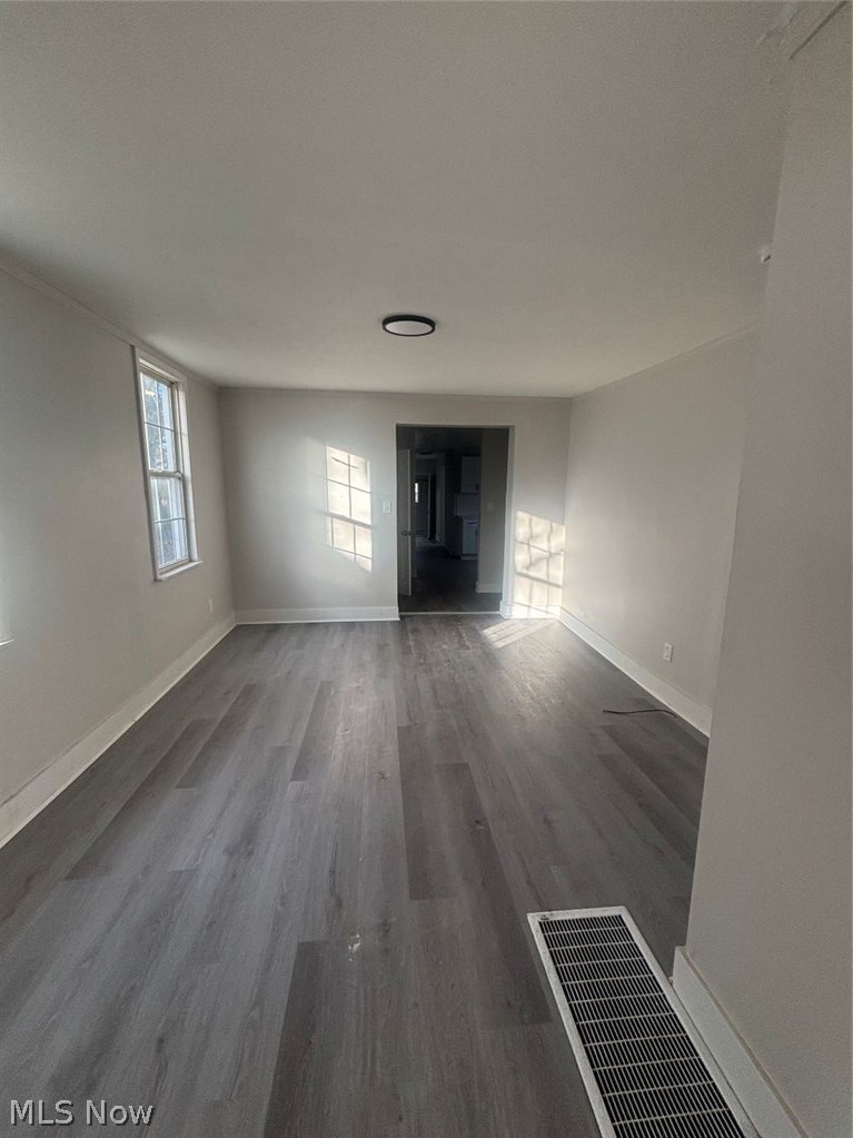 8019 Platt Avenue, Cleveland, OH - Photo 2