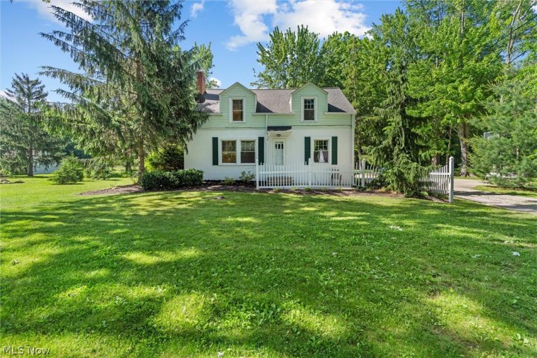 38524 Wood Road, Willoughby, OH - Photo 3