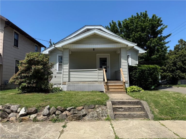 1821 Marks Avenue, Akron, OH, 44305