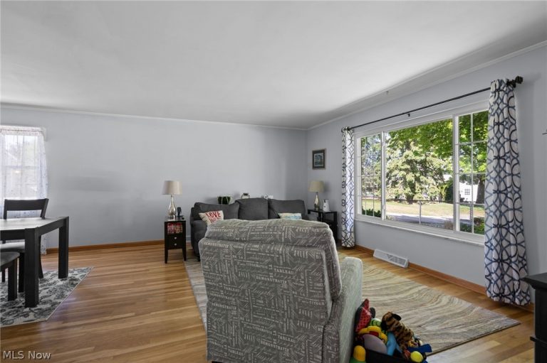 616 Plainfield Road, Akron, OH - Photo 4