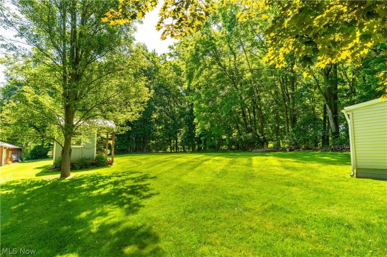 4847 Manchester Road, New Franklin, OH - Photo 6