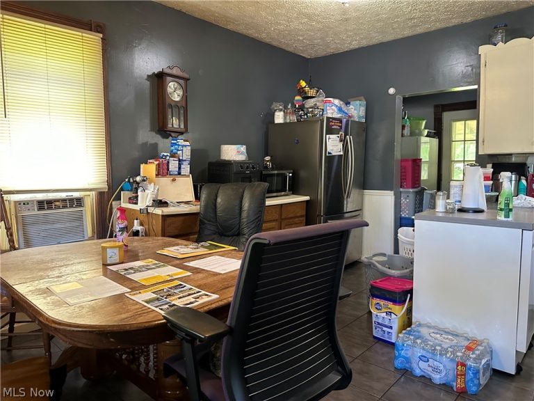 1105 Oak Avenue, Massillon, OH - Photo 3
