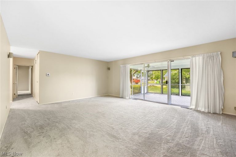82 Barberry Drive, Berea, OH - Photo 8