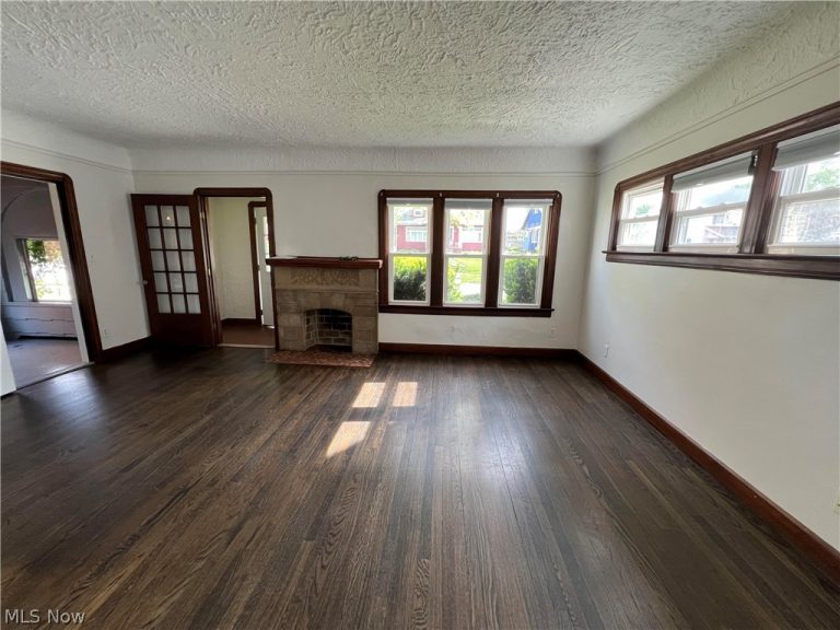 5406 Theota Avenue, Parma, OH - Photo 8