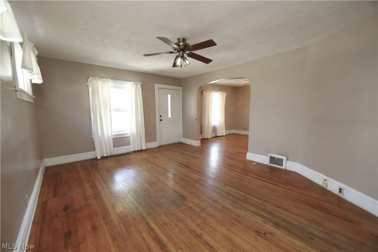 4808 Ira Avenue, Cleveland, OH - Photo 4