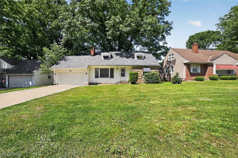 3705 Brinkmore Road, Cleveland Heights, OH, 44121