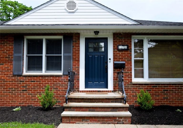 11710 Barrington Boulevard, Parma Heights, OH, 44130