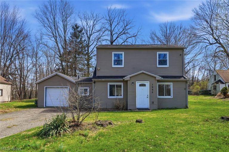 1555 Ambre Drive, Akron, OH, 44312