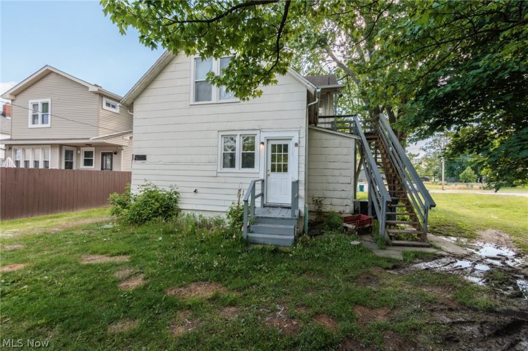 526-528 Hamilton Avenue, Lorain, OH - Photo 4