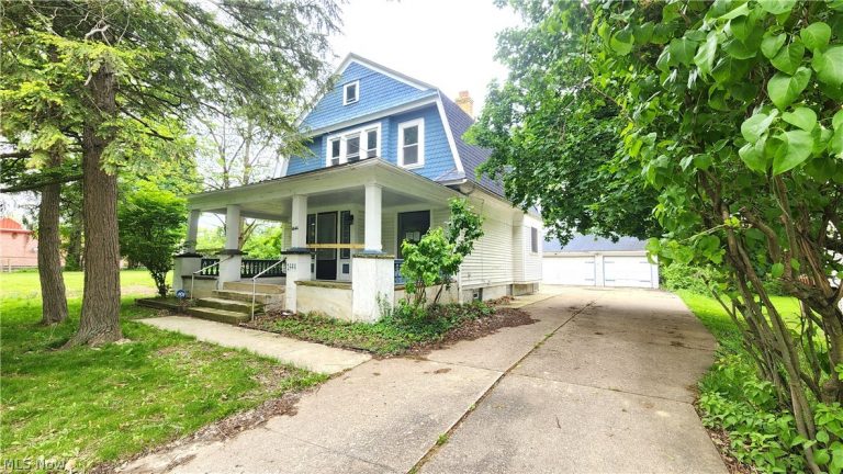 1444 Dill Road, South Euclid, OH - Photo 3