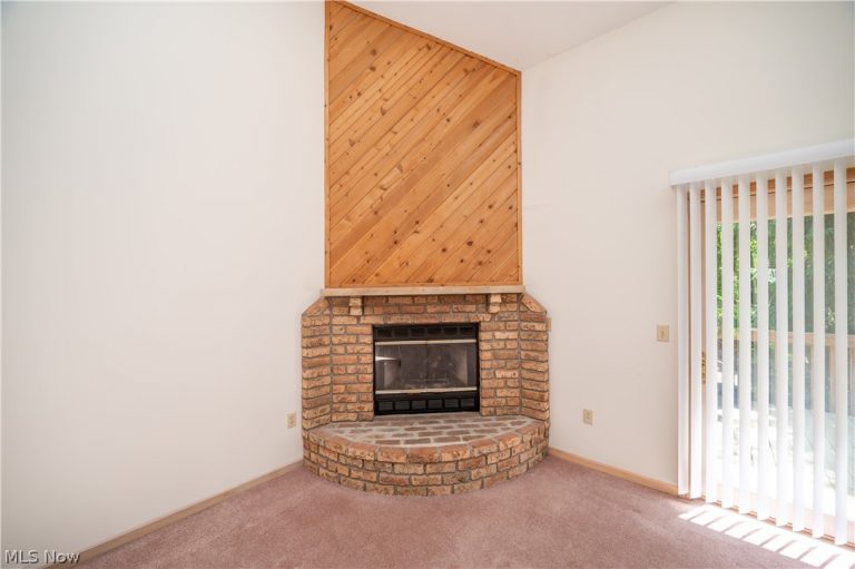 9114 Inverrary Drive, Howland, OH - Photo 6