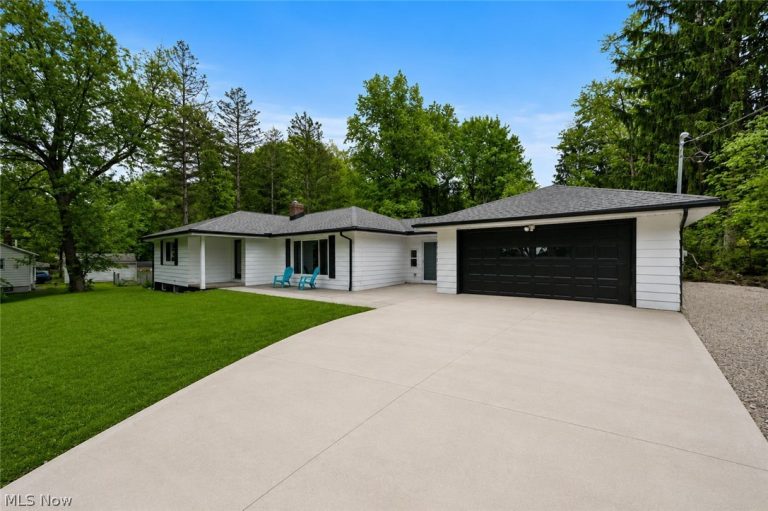 2930 Royalton Road, Broadview Heights, OH - Photo 3