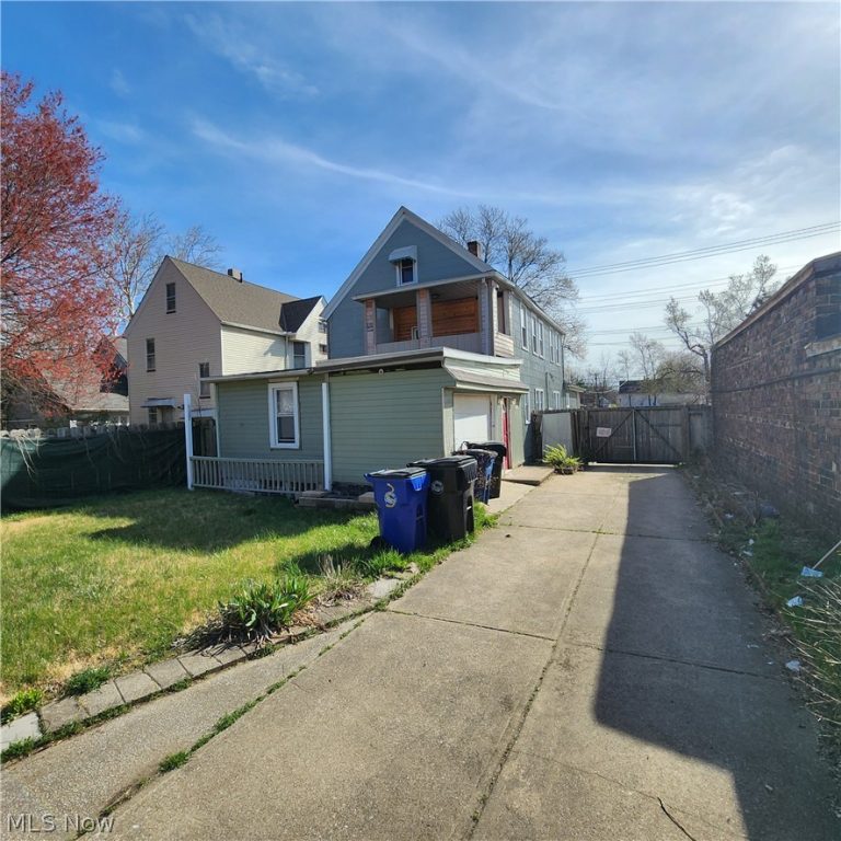 3094 65th Street, Cleveland, OH - Photo 3