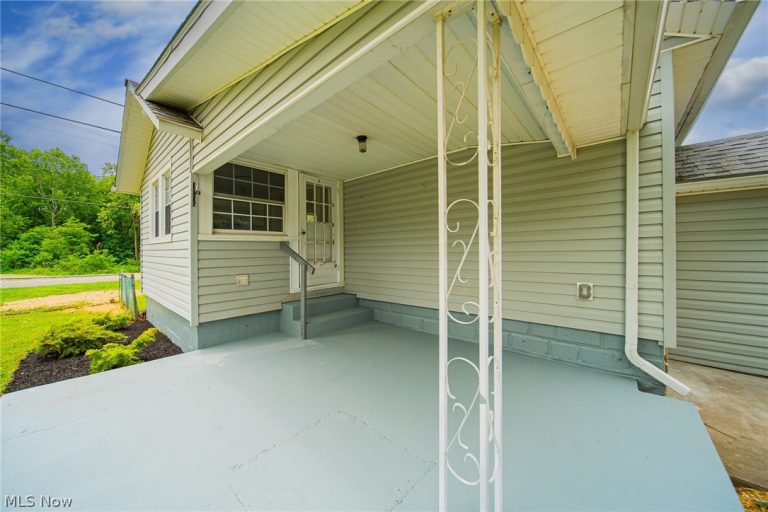 3970 Roberts Addition, Zanesville, OH - Photo 8