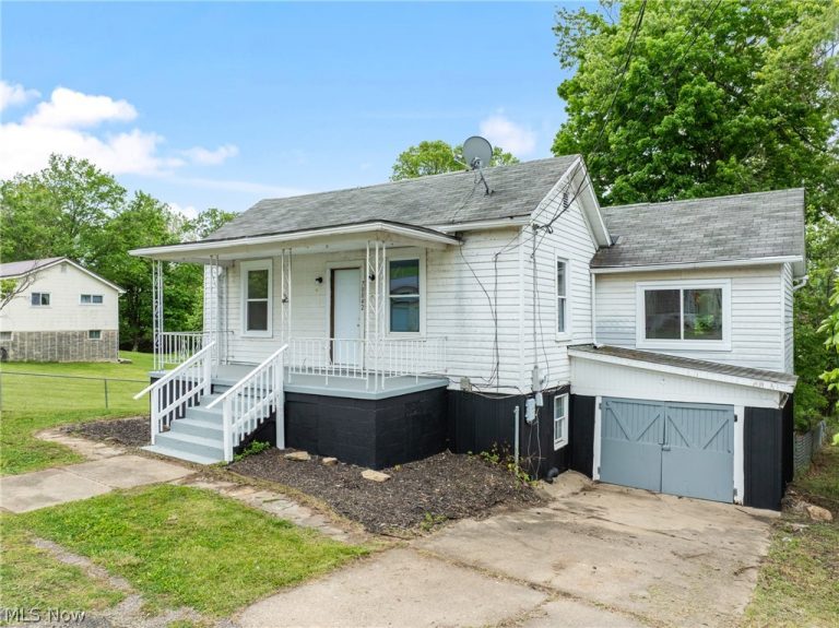 70042 1st Street, Flushing, OH, 43977