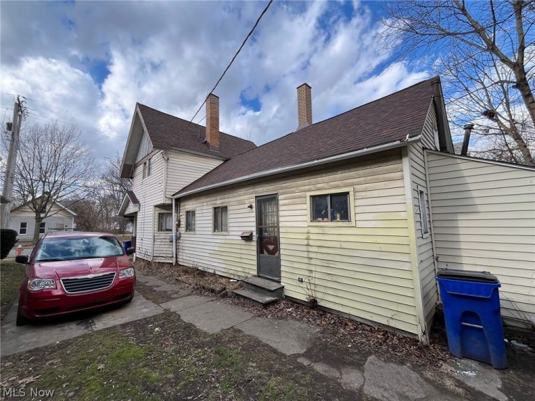 3719 55th Street, Cleveland, OH - Photo 2
