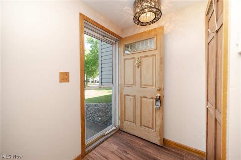 814 Illinois Avenue, McDonald, OH - Photo 8