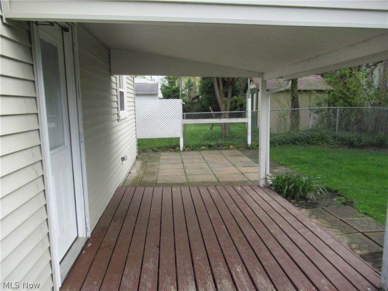 173 Forest Boulevard, Avon Lake, OH - Photo 4