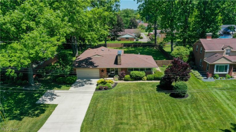277 Marwood Drive, Warren, OH - Photo 3