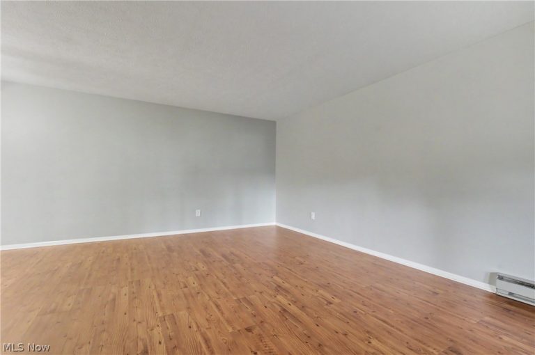 3068 Kent Road #206, Stow, OH - Photo 8