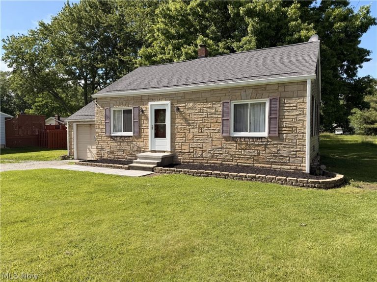 8233 Edgewood Road, Mentor, OH, 44060
