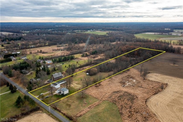 34725 Capel Road, Columbia Station, OH - Photo 4