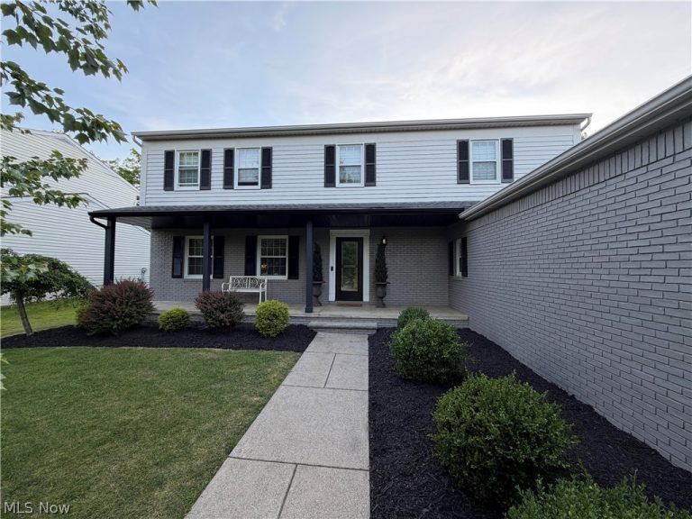 8120 Daventree Drive, Brecksville, OH - Photo 2