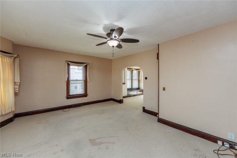 1301 Mathews Avenue, Lakewood, OH - Photo 8
