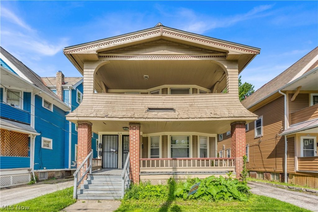 414 148th Street #3, Cleveland, OH