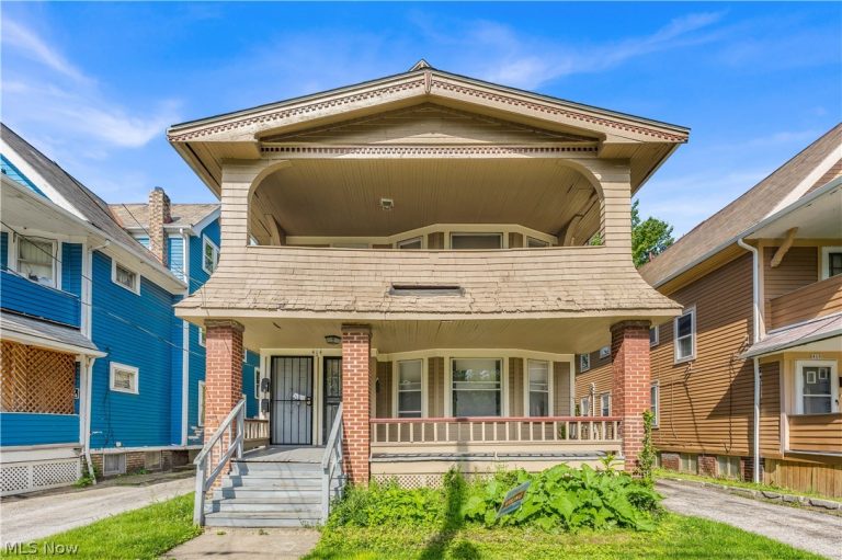 414 148th Street #3, Cleveland, OH, 44110