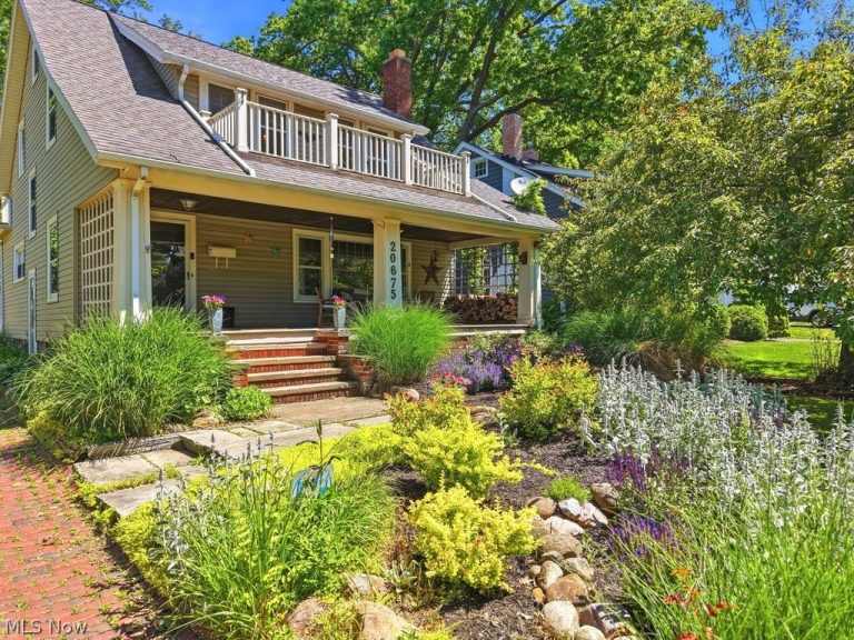 20675 Almar Drive, Shaker Heights, OH - Photo 8