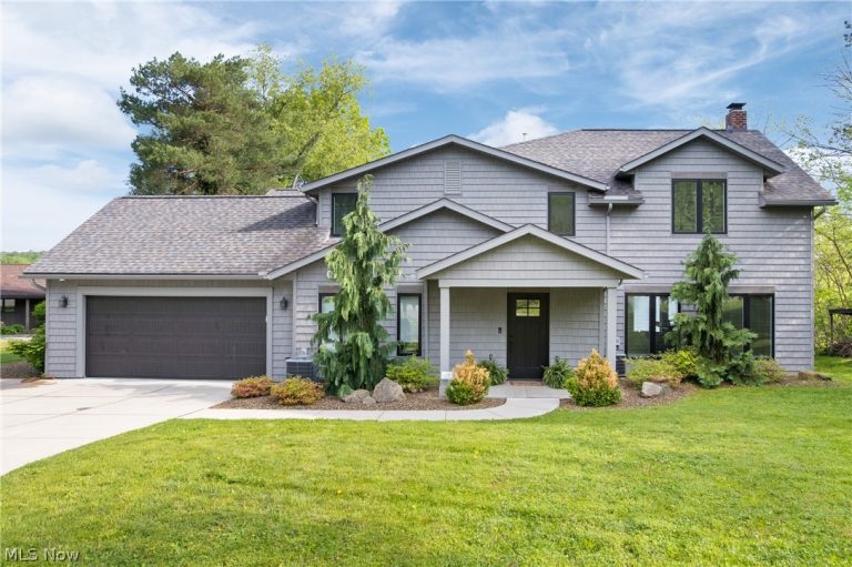 2264 Laurel Drive, Sherrodsville, OH, 44675