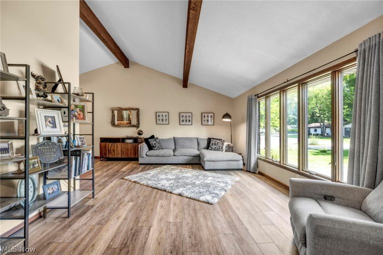 27020 Sleepy Hollow Drive, Westlake, OH - Photo 3