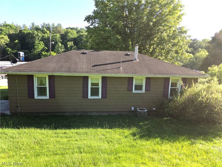 37 Olive Street, Caldwell, OH - Photo 3