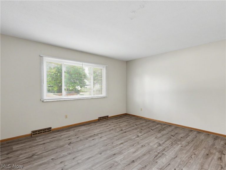 3751 Kent Road, Stow, OH - Photo 8