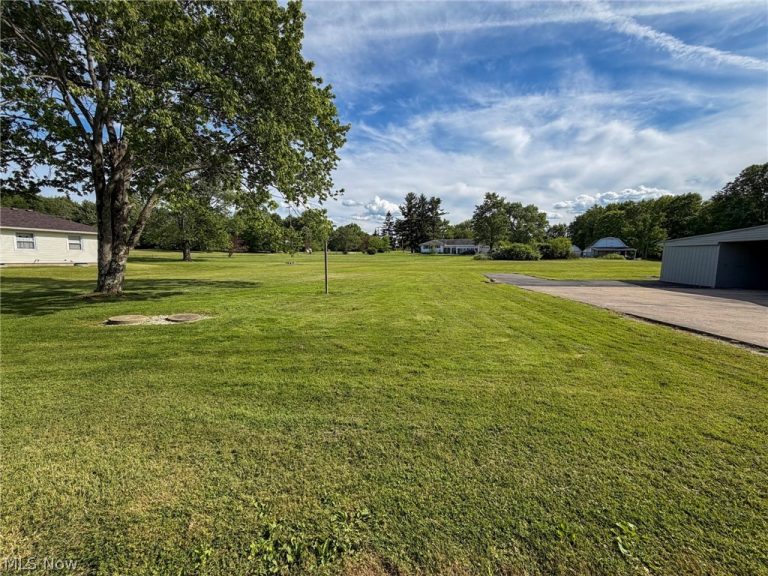 4453 Herner County Line Road, Southington, OH - Photo 2
