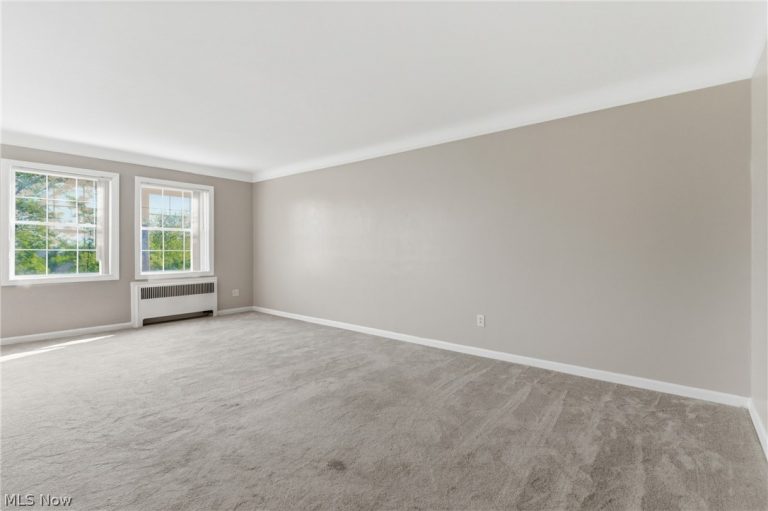15820 Van Aken Boulevard, Shaker Heights, OH - Photo 3