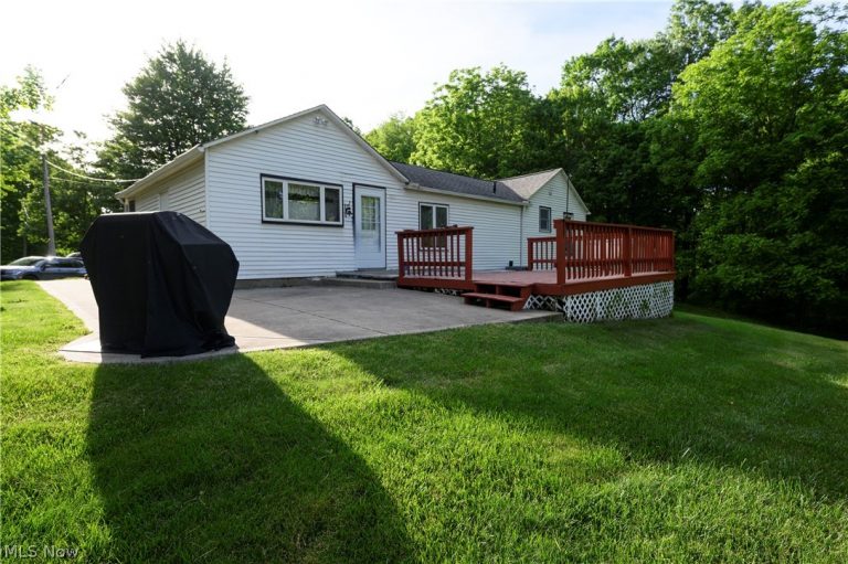 7660 Akron Avenue, Canal Fulton, OH - Photo 4