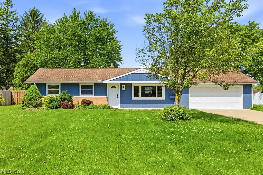 8768 Parkdale Drive, North Royalton, OH