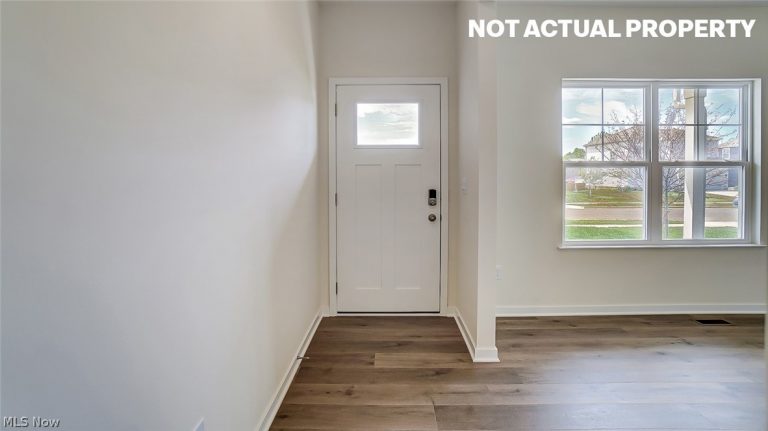 3704 Aileen Way, Zanesville, OH - Photo 3