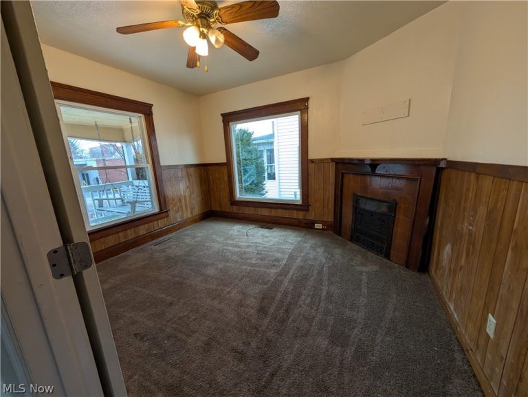 564 Carroll Street, Akron, OH - Photo 5