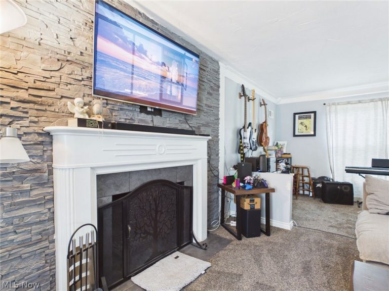 683 Ford Avenue, Barberton, OH - Photo 6